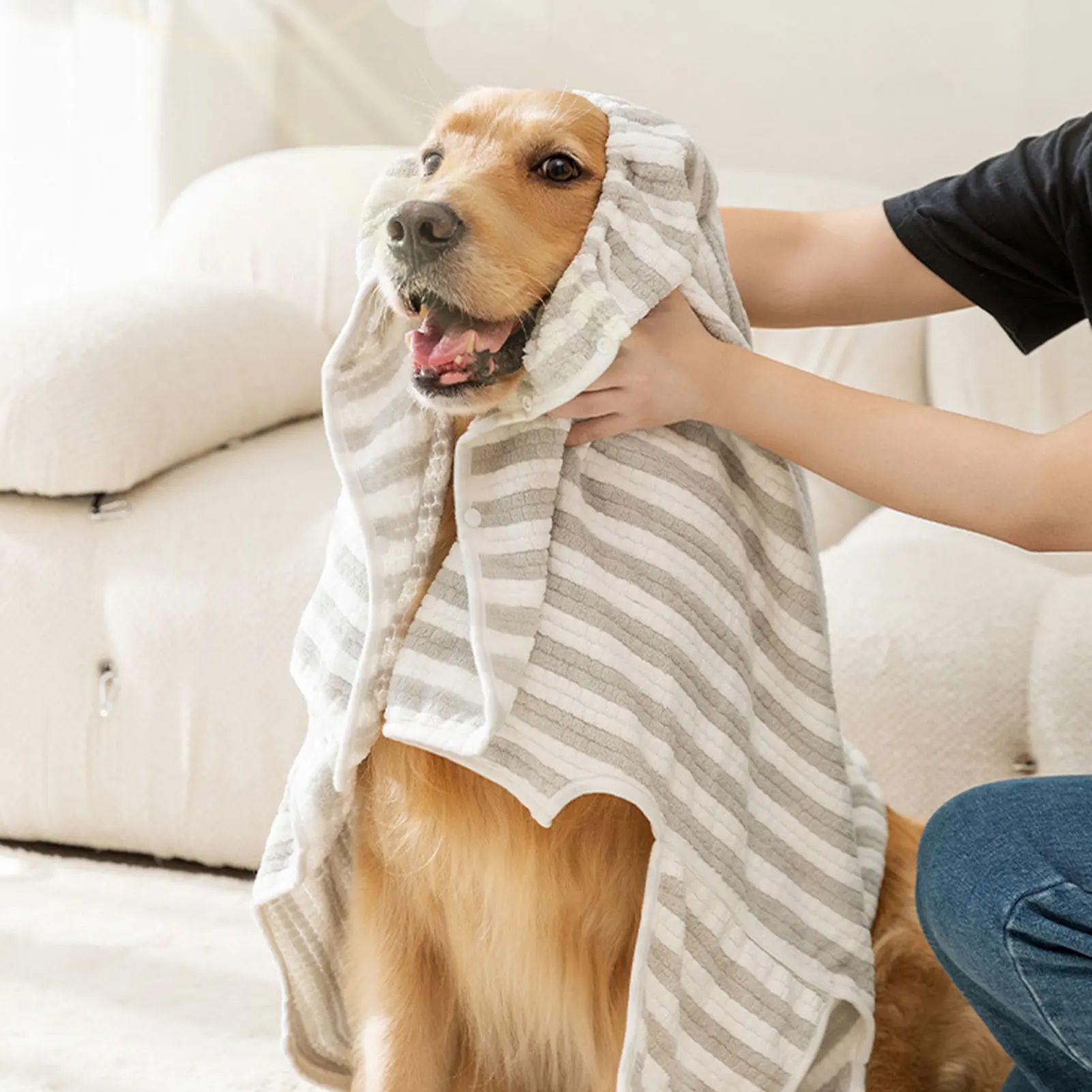 Ultra Absorbent Quick Dry Bathrobe Towel Pet Bath Supplies