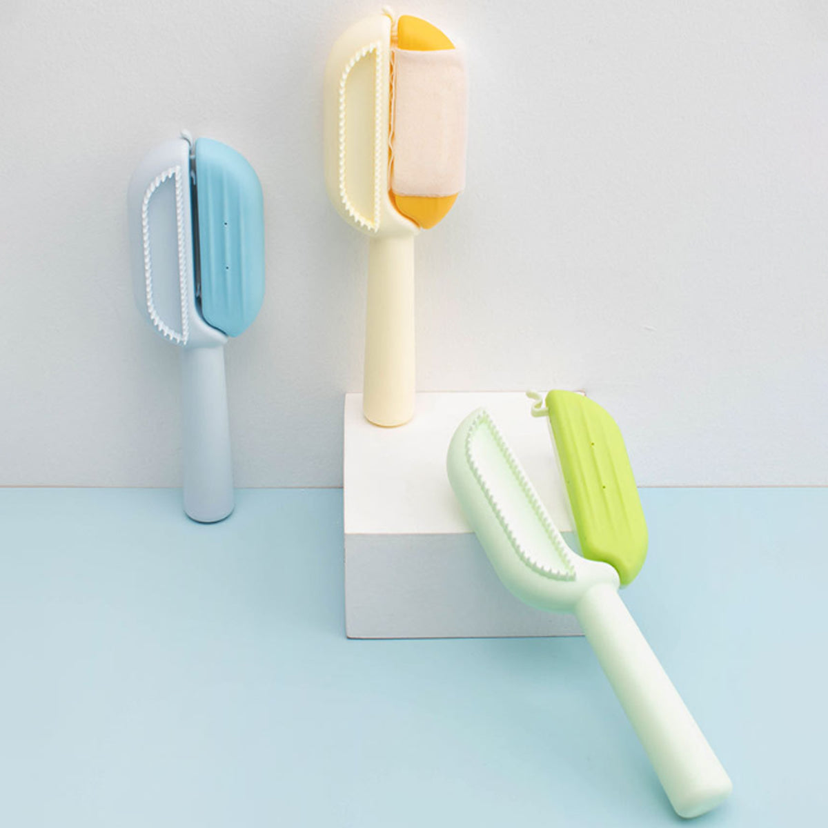 Pet Grooming Comb Water Tank Hair Removal Detangling Brush